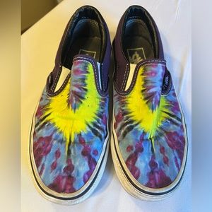 Kids’ Tie-Dyed Vans Classic Slip On